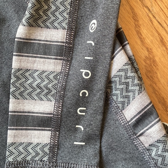 Rip Curl UPF 50+ rash guard UV Tee - Picture 3 of 8